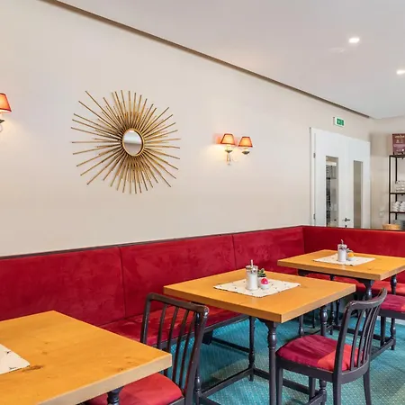 בית הארחה Sonneck - Seefeld זיפלד אין טירול